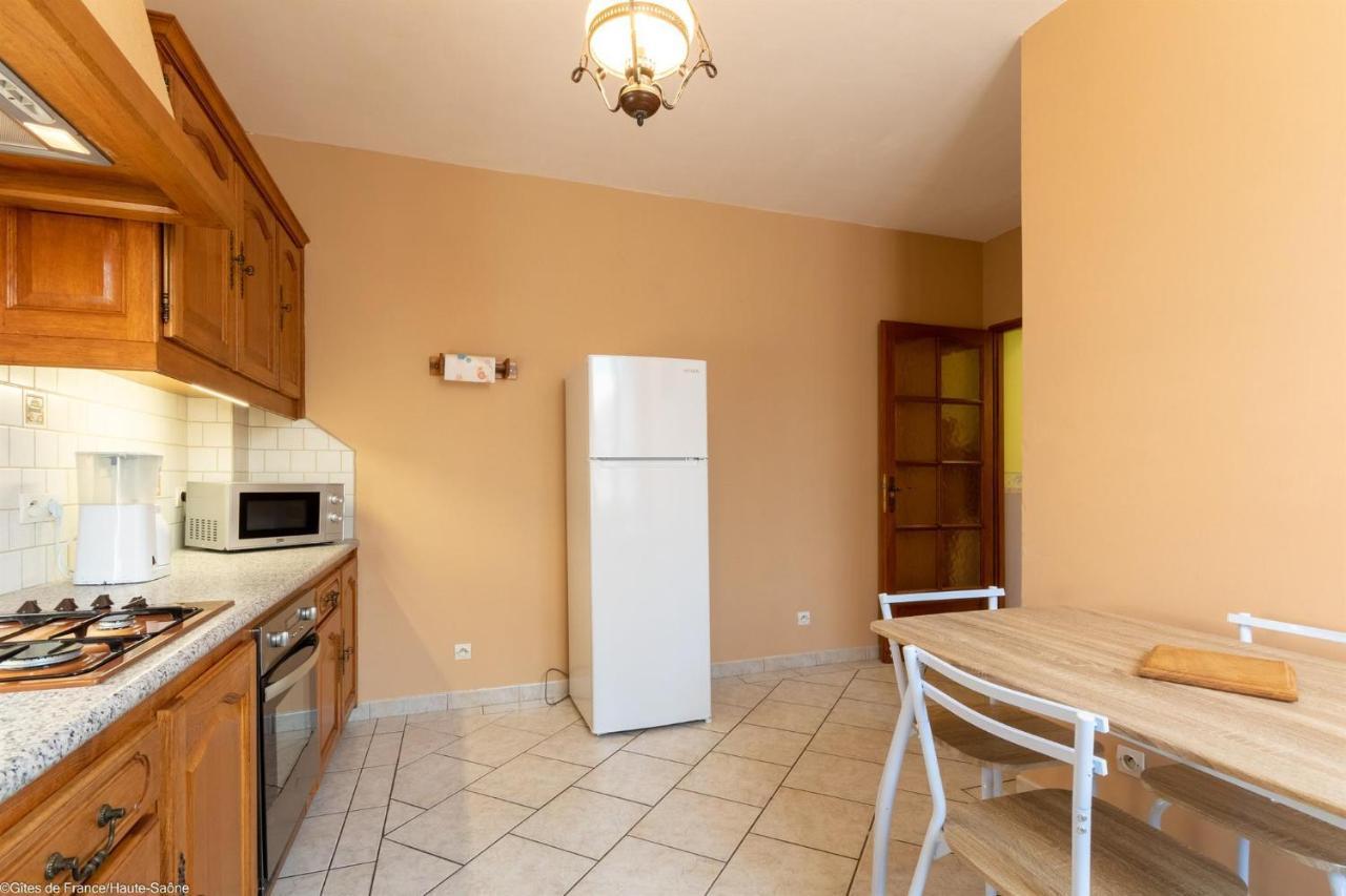 Les Hirondelles Villa Pesmes Luaran gambar
