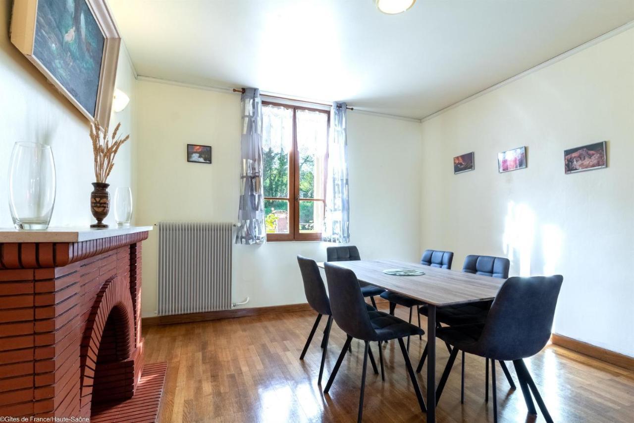 Les Hirondelles Villa Pesmes Luaran gambar