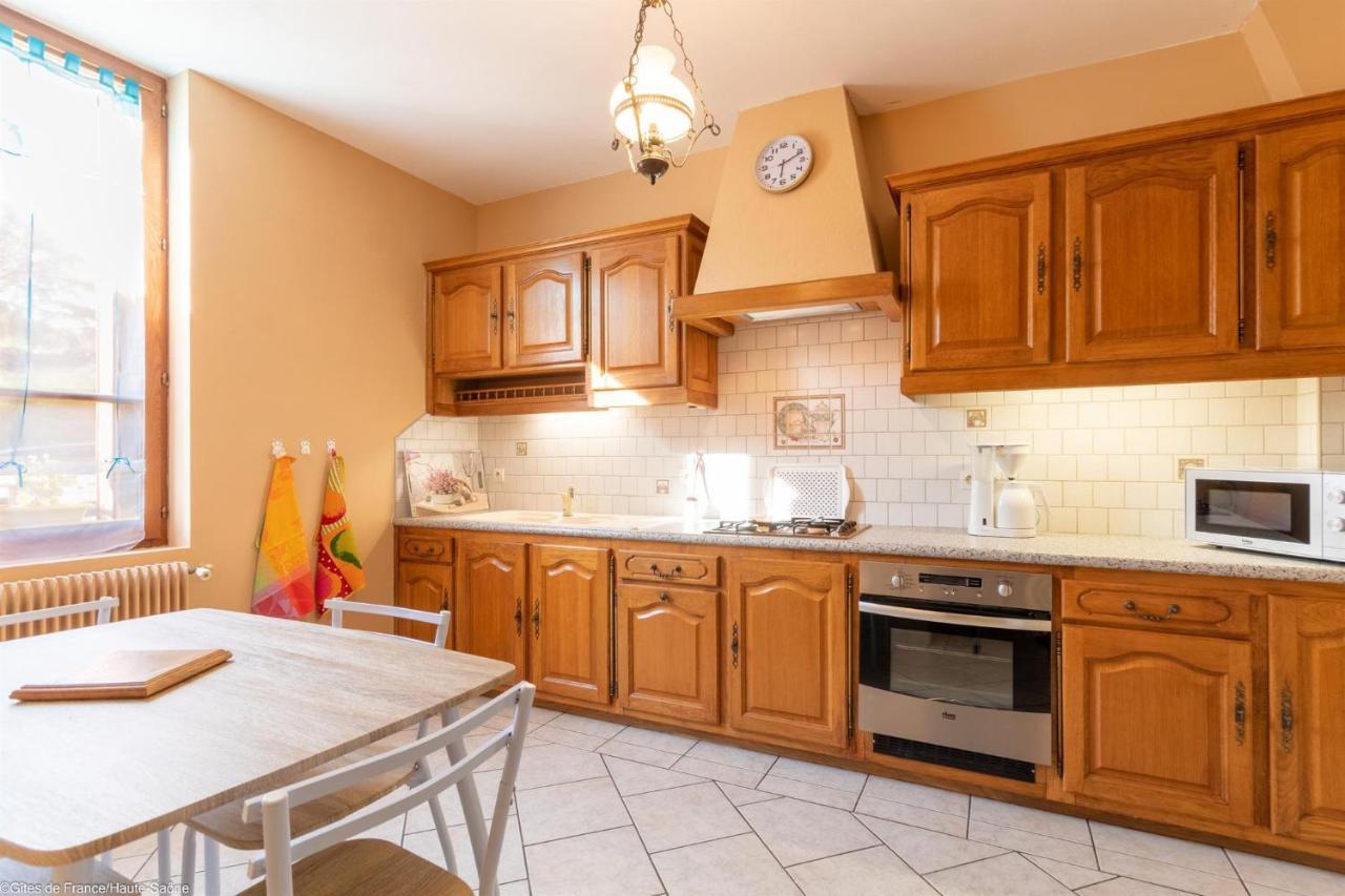 Les Hirondelles Villa Pesmes Luaran gambar