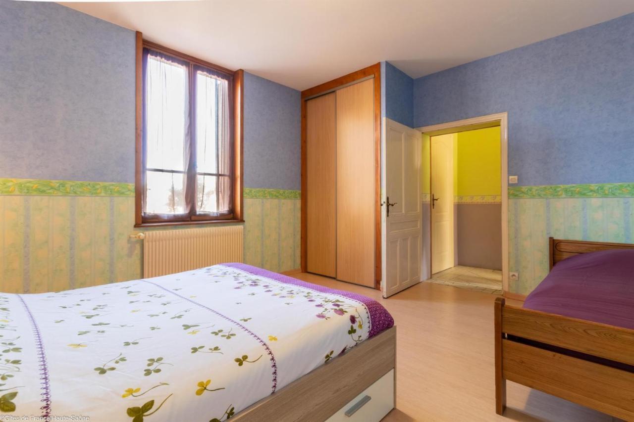 Les Hirondelles Villa Pesmes Luaran gambar