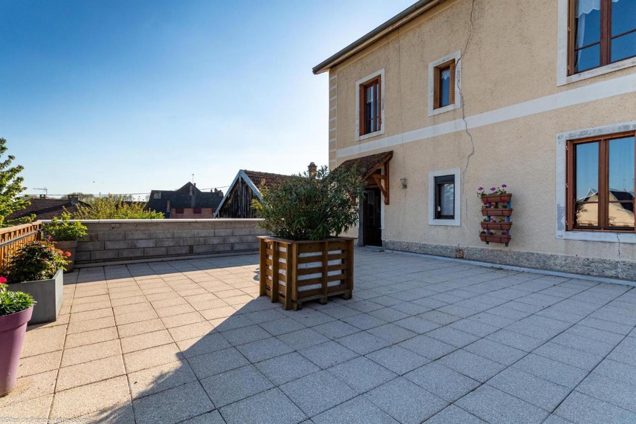 Les Hirondelles Villa Pesmes Luaran gambar